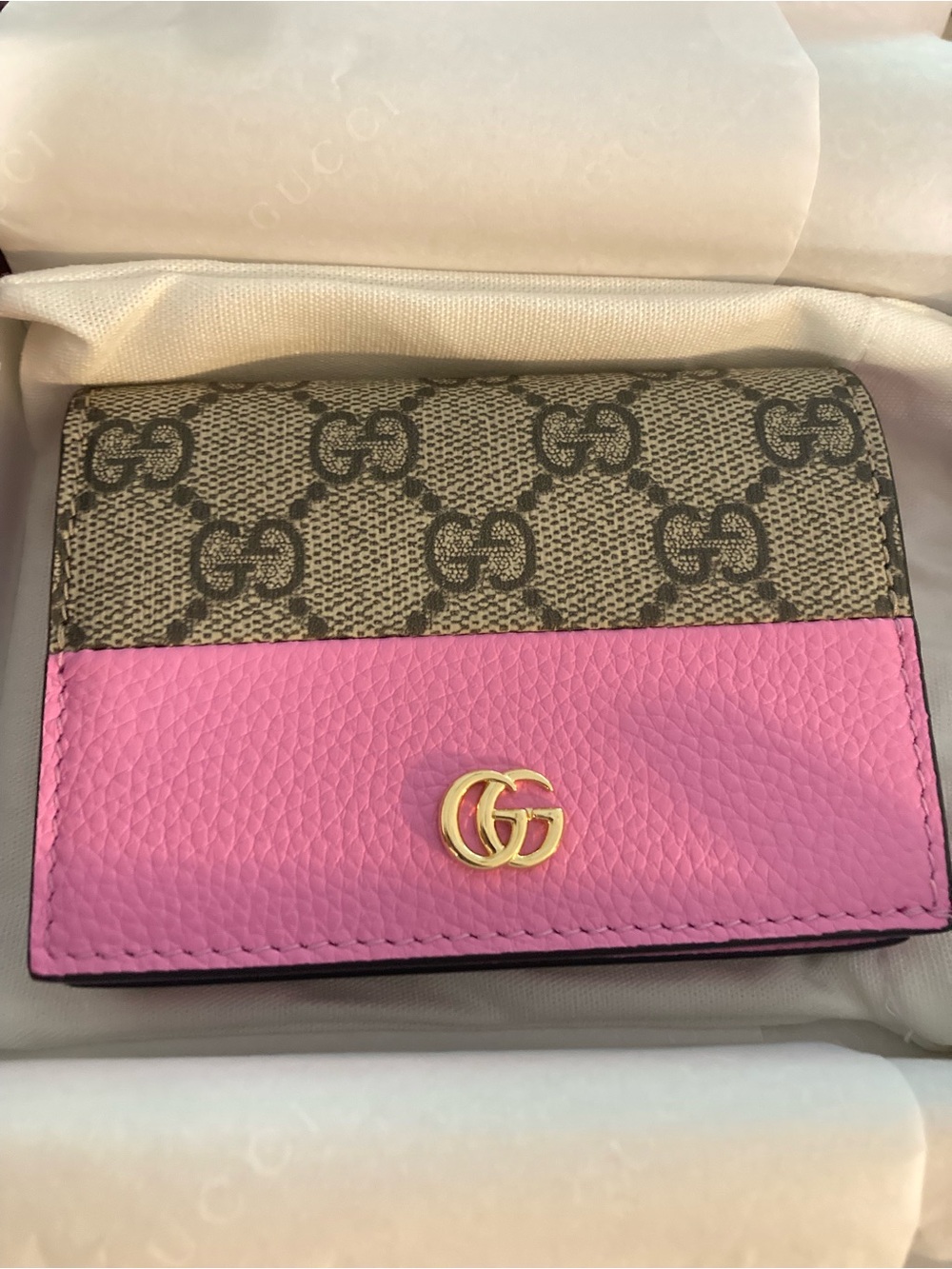 💗SOLD💗🥂 Gucci Beige GG Canvas and Pink Leather Bifold Wallet with Gold GG